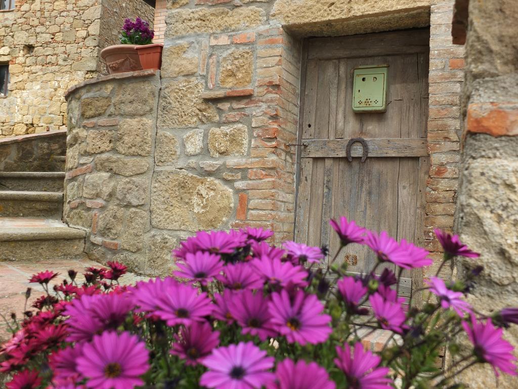 Agriturismo Riposati Monticchiello Exterior photo
